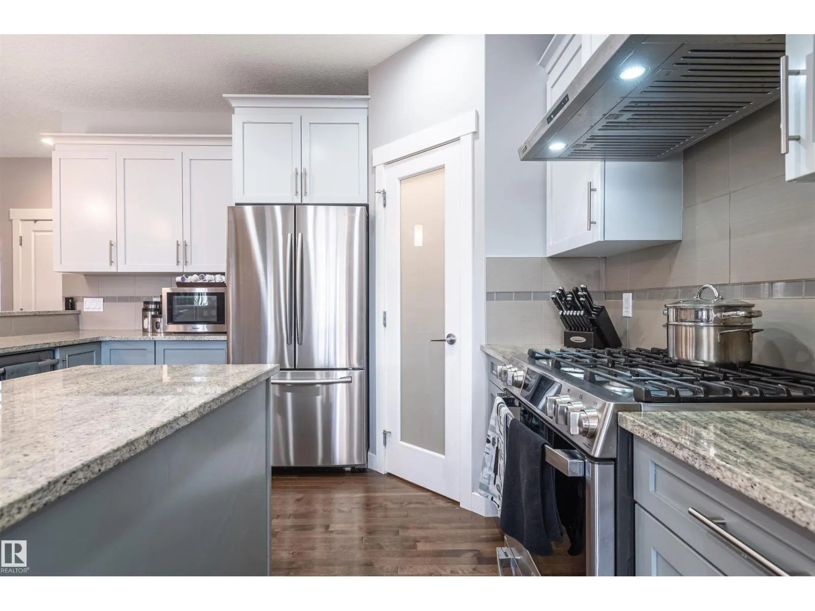 21837 95A AV NW