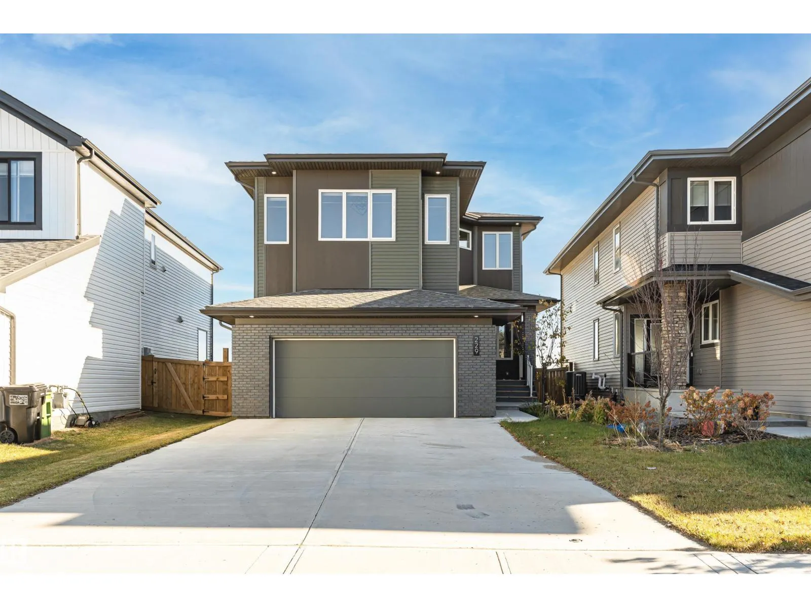 229 Glenridding Ravine RD SW
