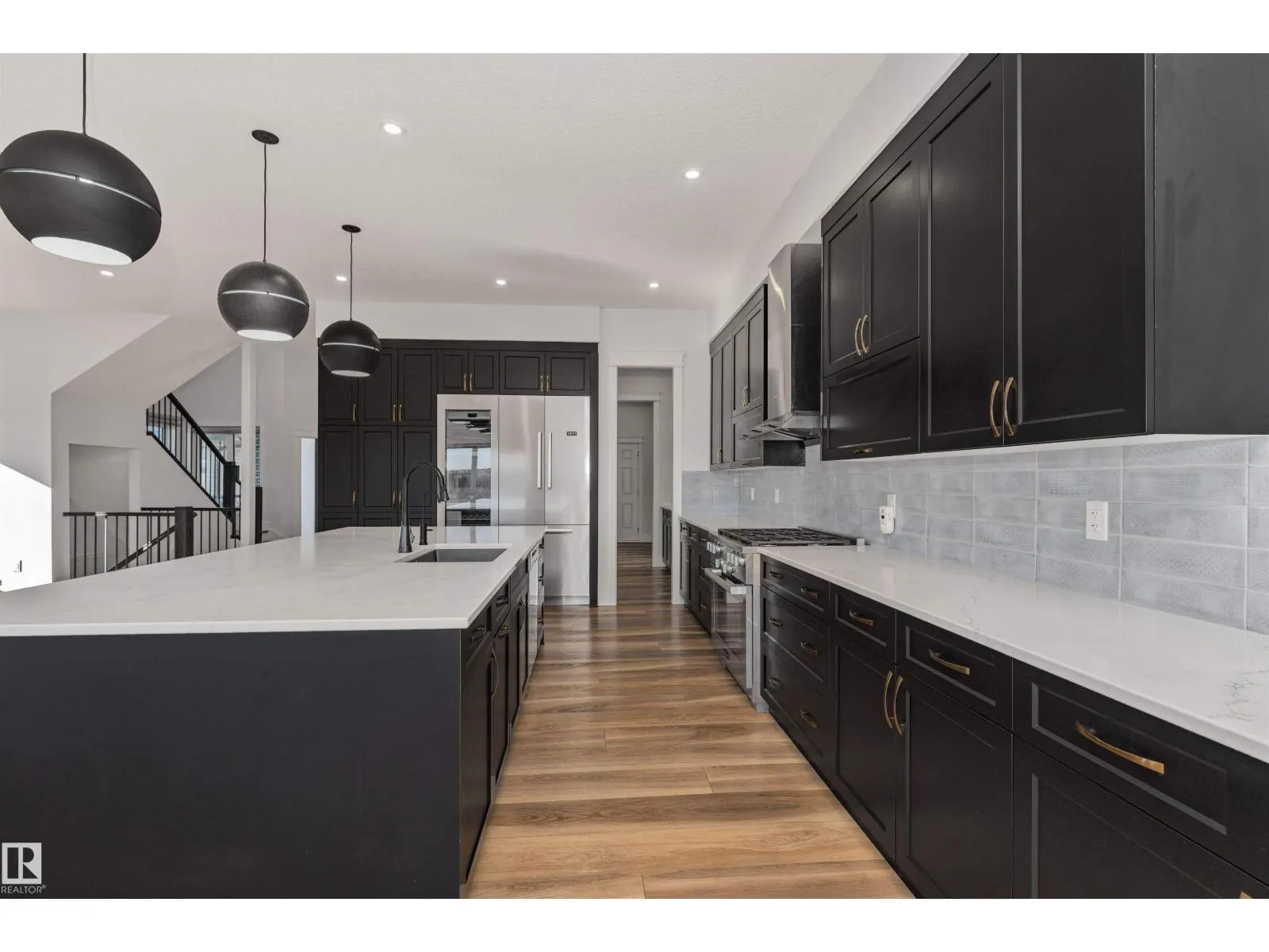 229 Glenridding Ravine RD SW