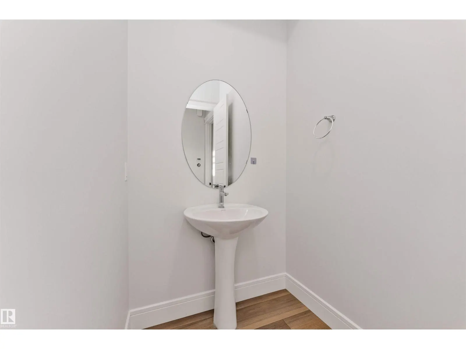 229 Glenridding Ravine RD SW