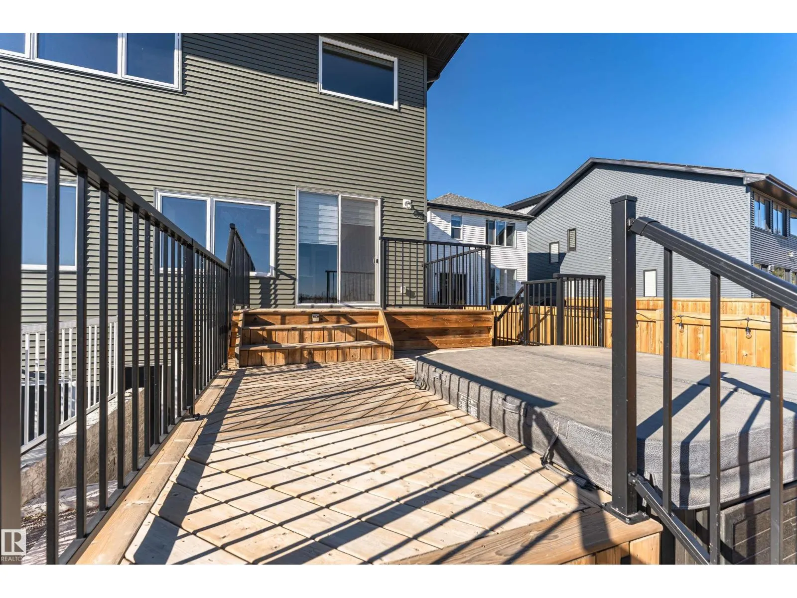 229 Glenridding Ravine RD SW