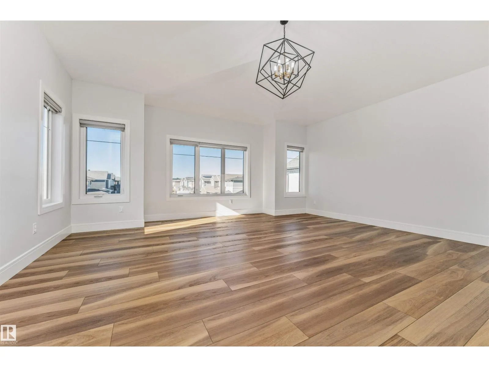 229 Glenridding Ravine RD SW