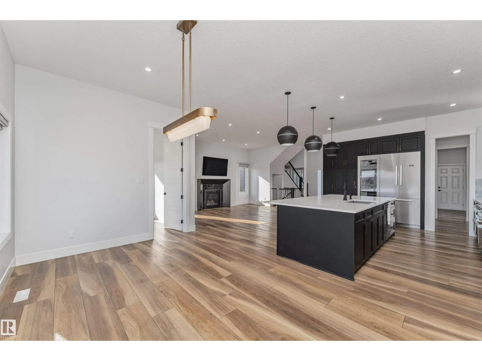 229 Glenridding Ravine RD SW