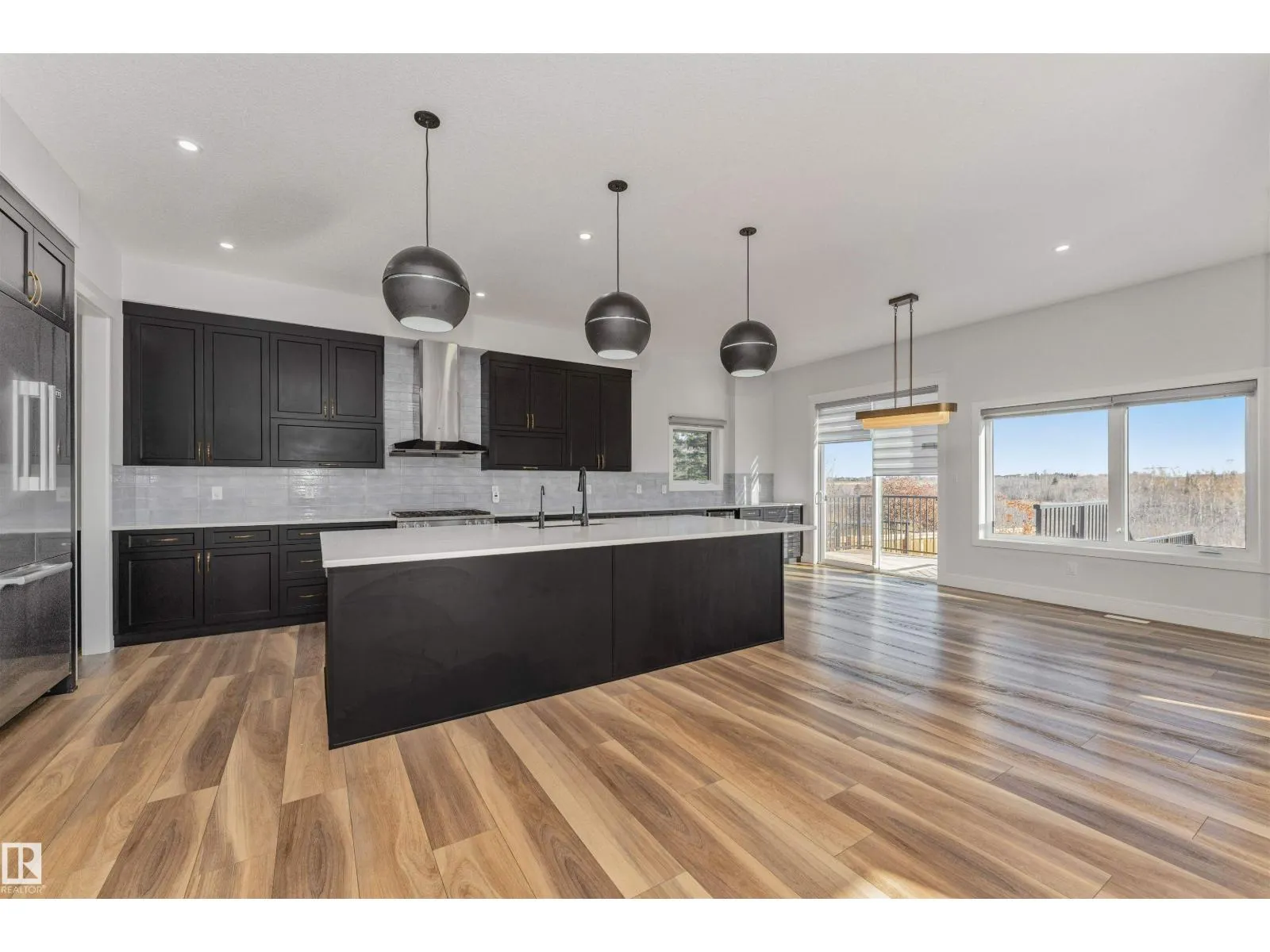 229 Glenridding Ravine RD SW
