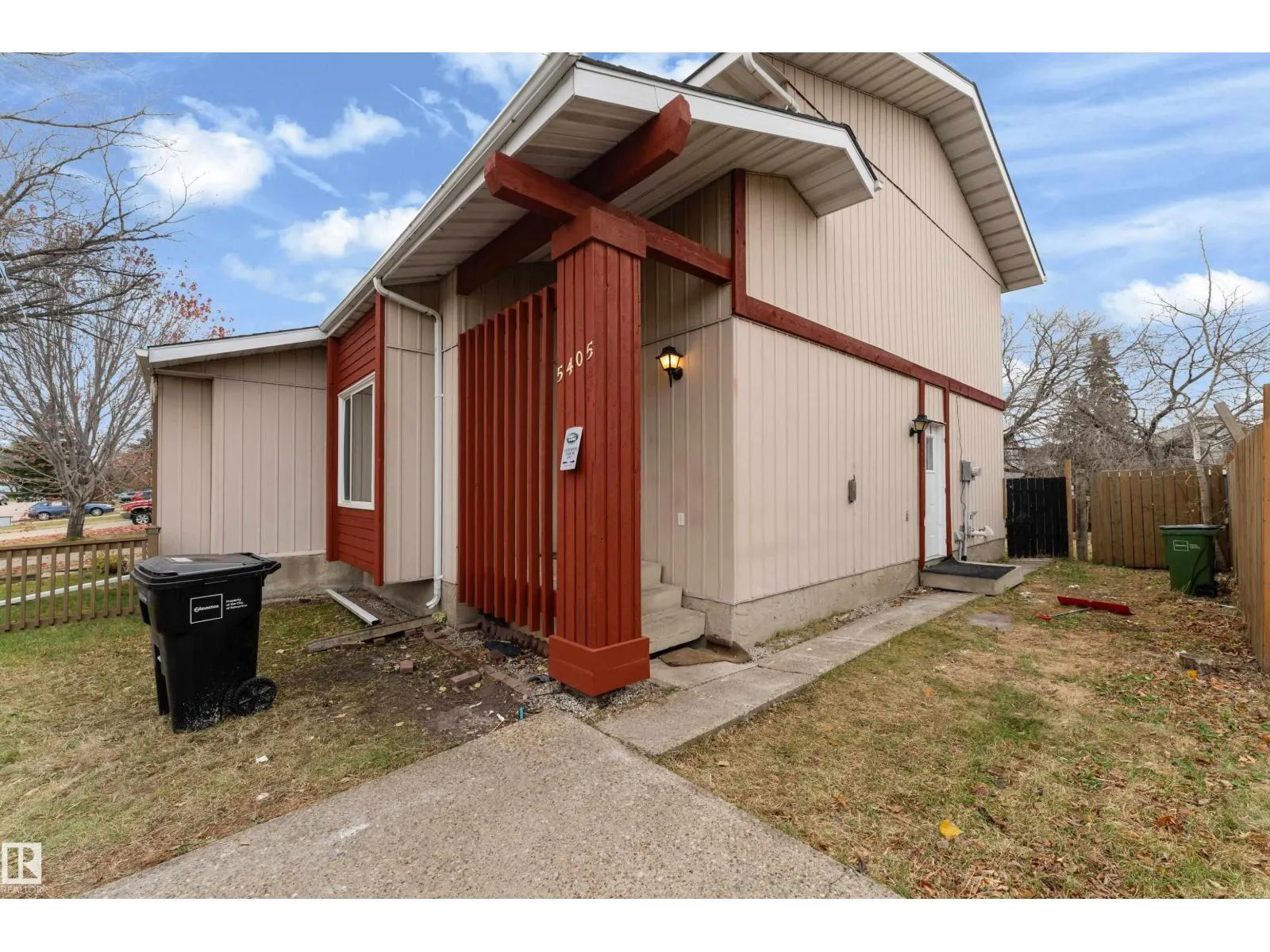 5405 39 AV NW