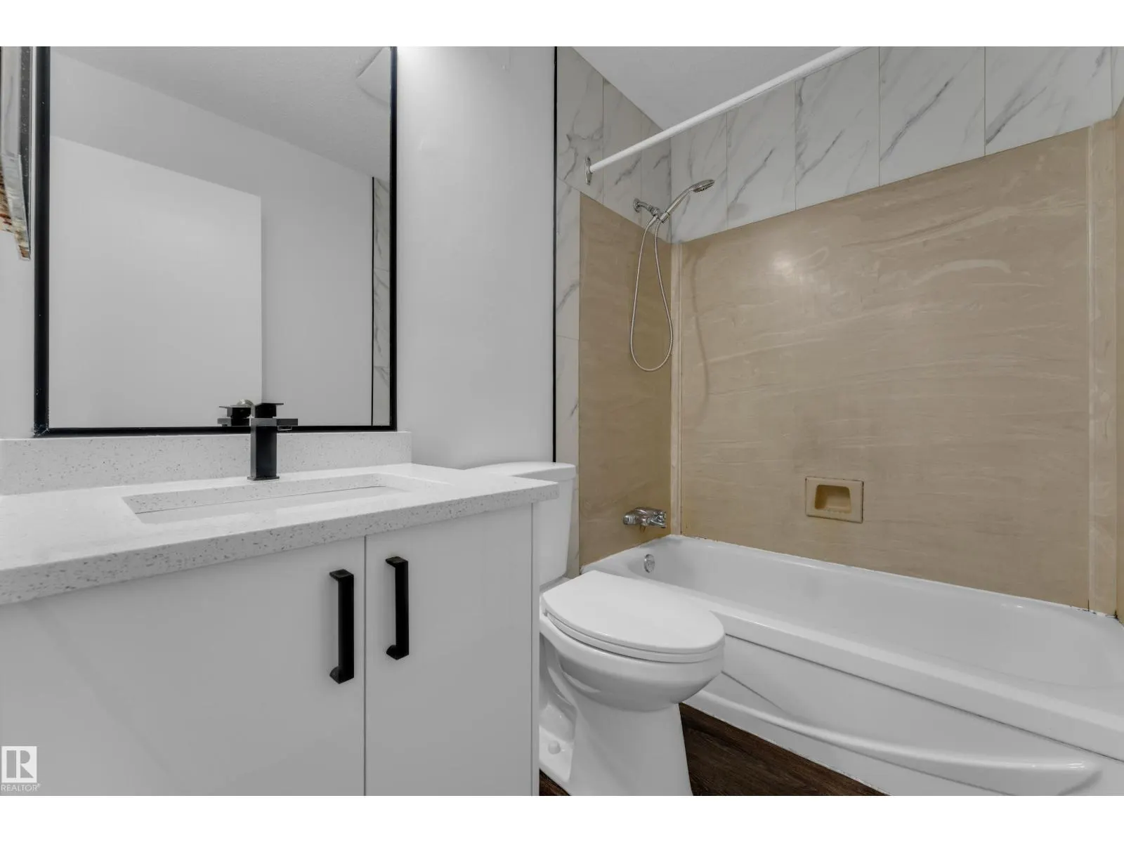 5405 39 AV NW