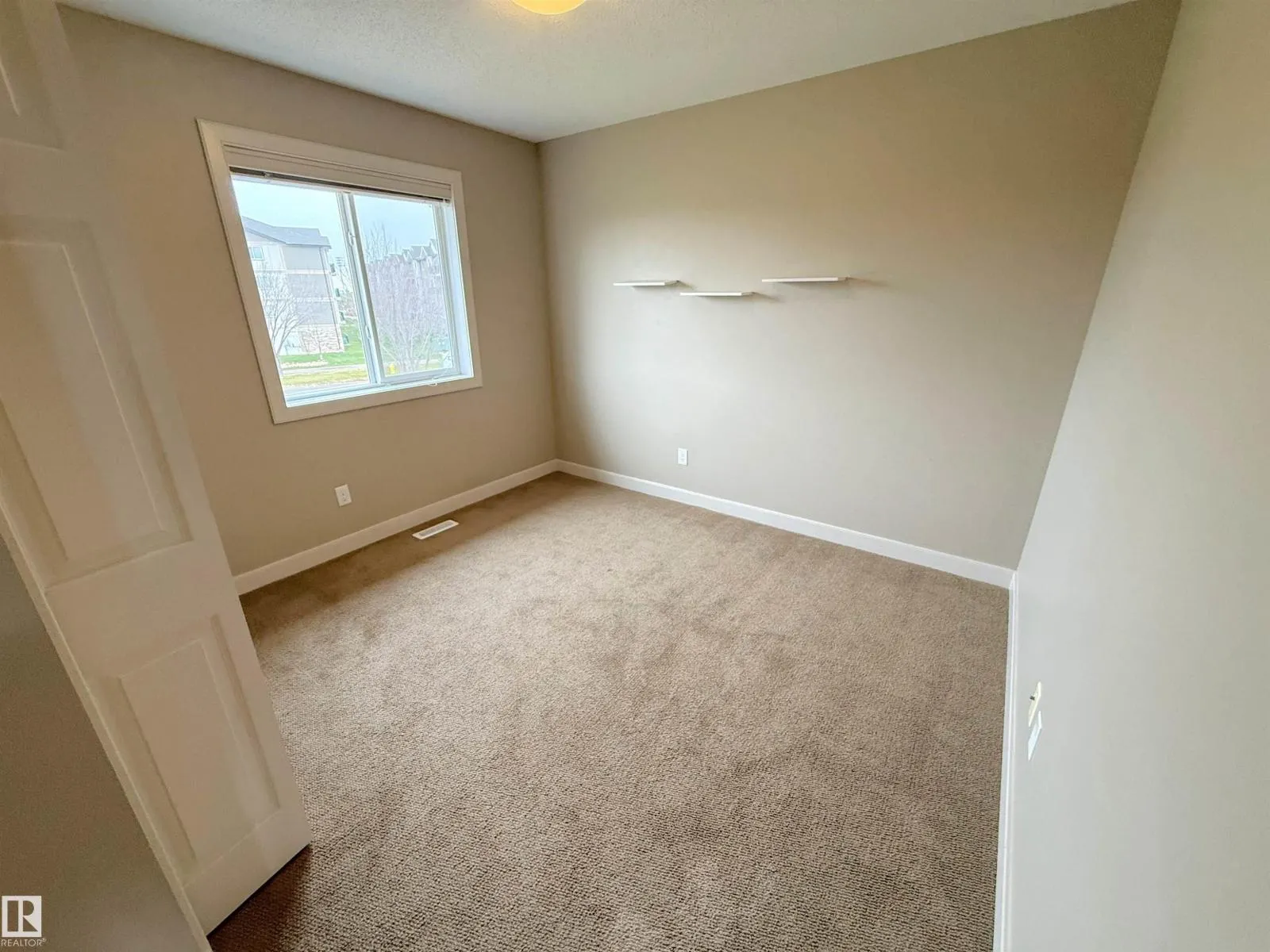 #11 8602 SOUTHFORT BV