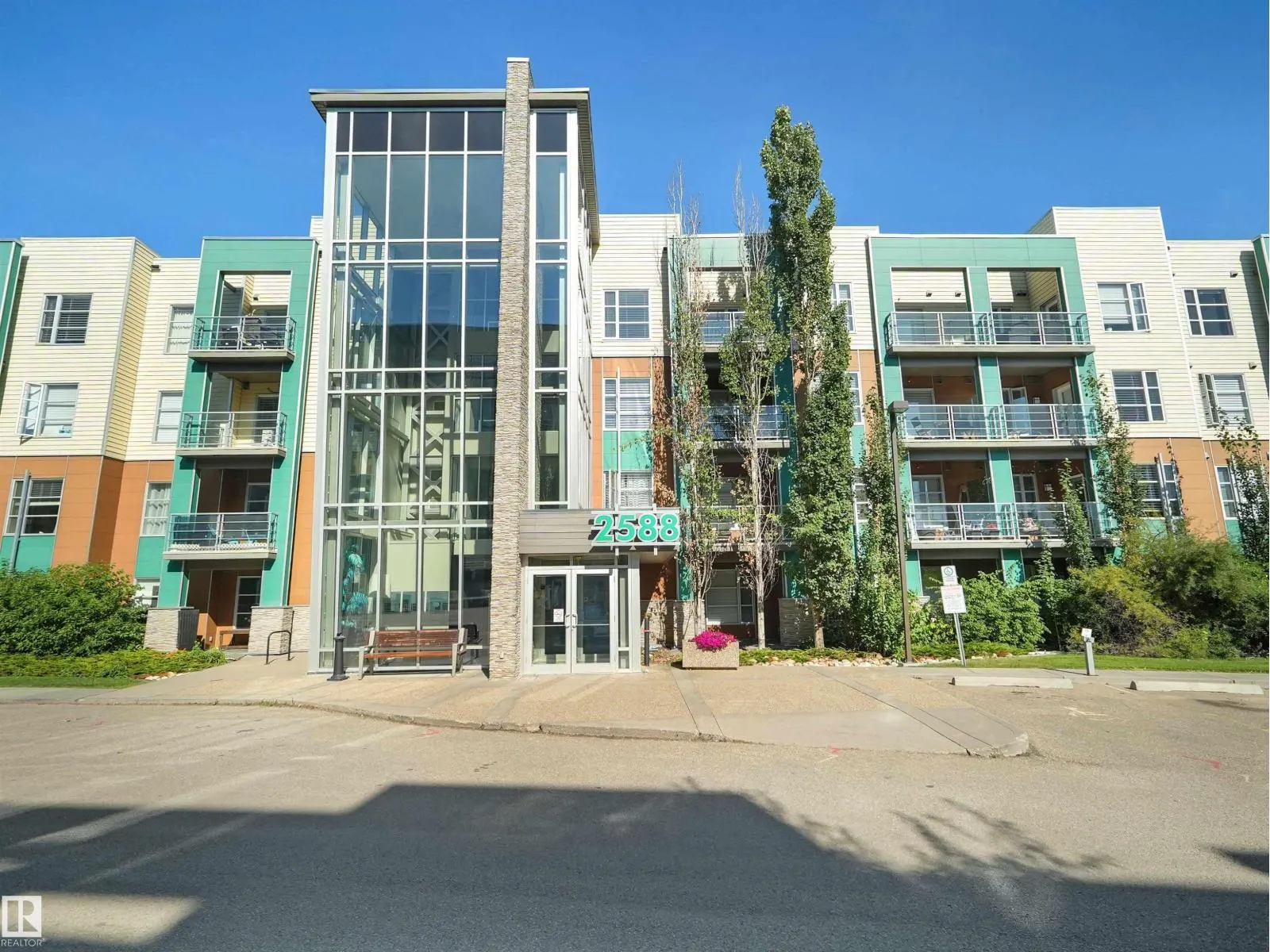 #415 2588 ANDERSON WY SW
