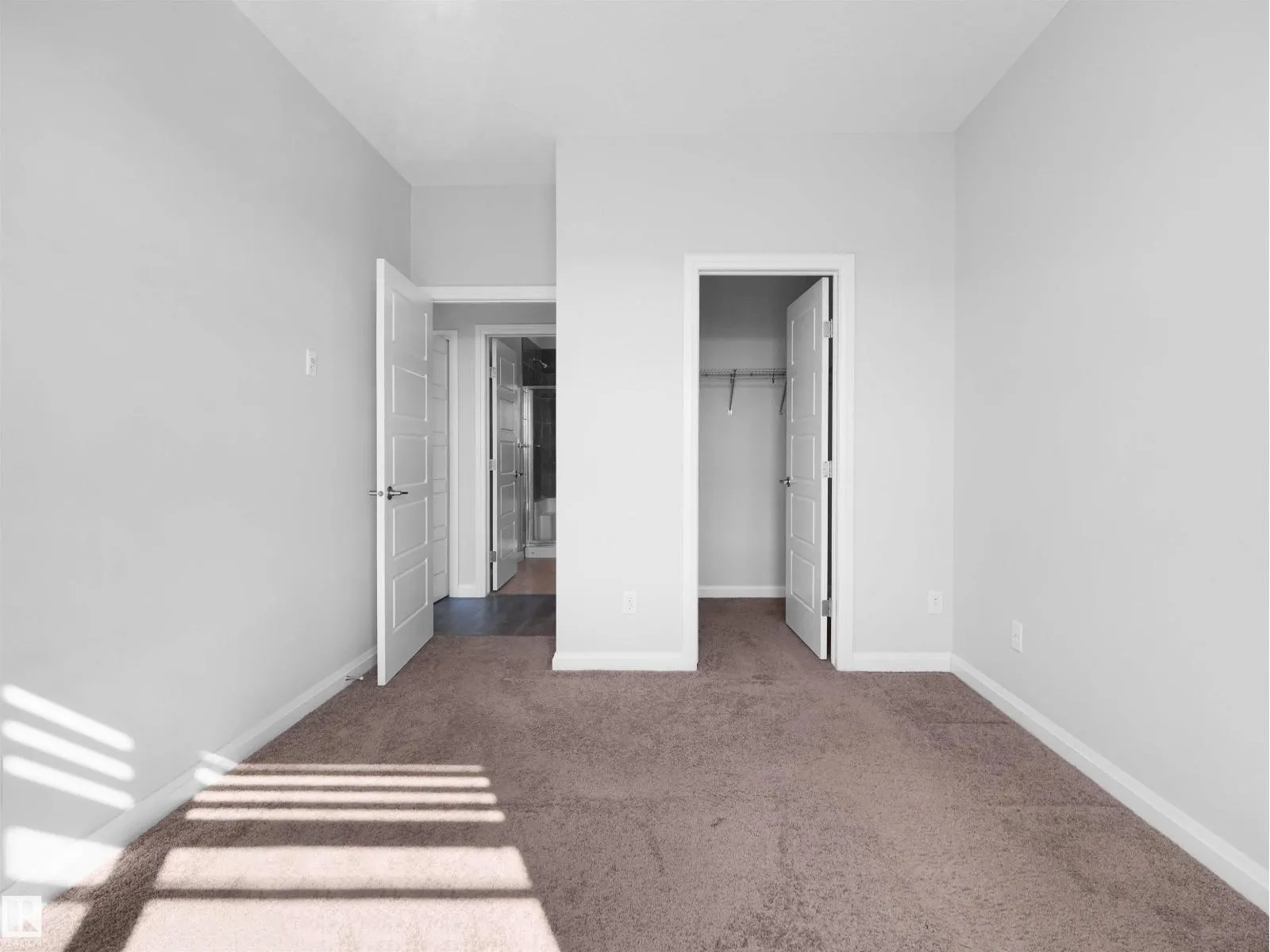 #415 2588 ANDERSON WY SW