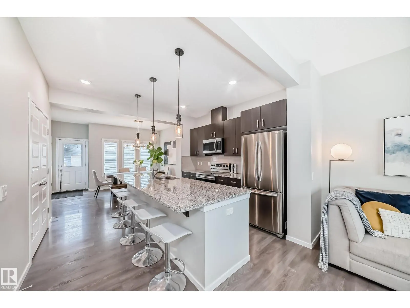 3278 CHERRY CR SW