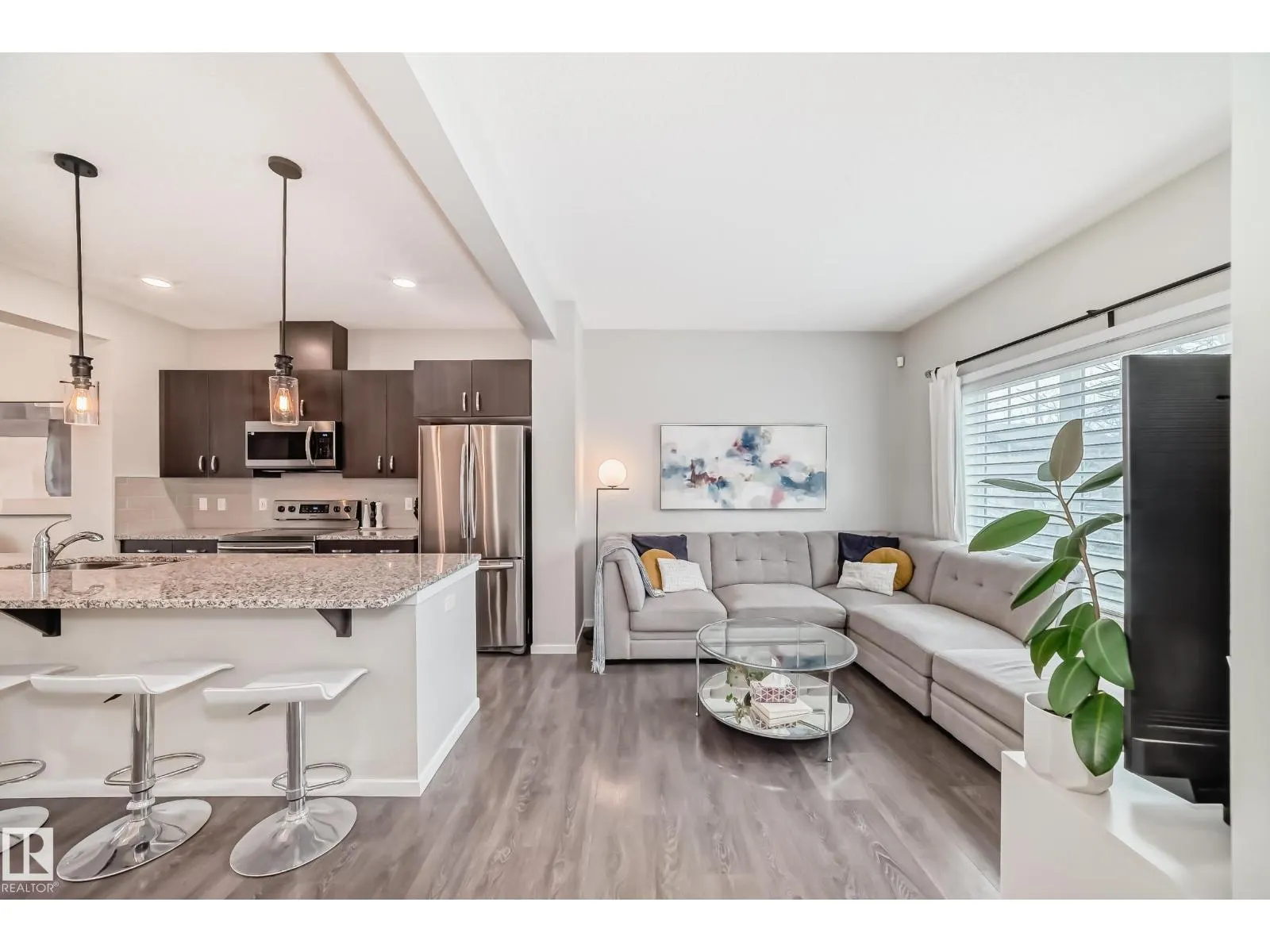 3278 CHERRY CR SW
