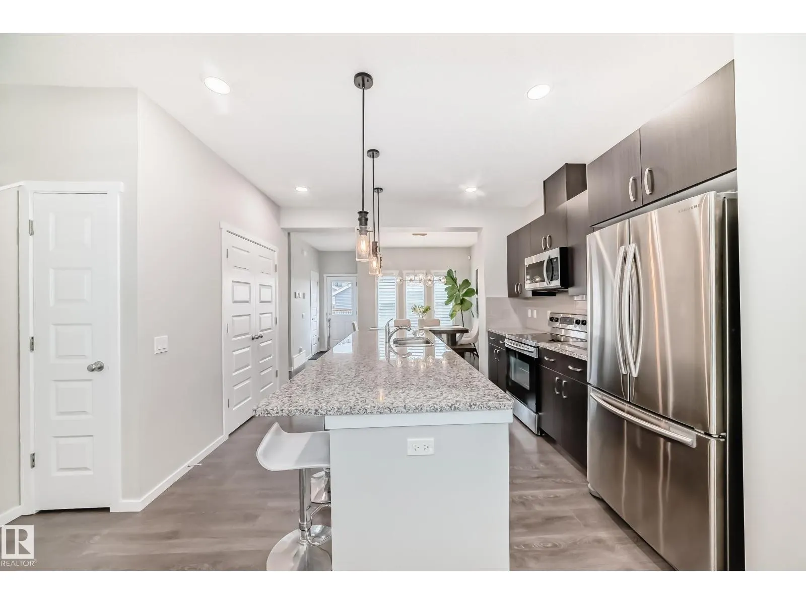 3278 CHERRY CR SW