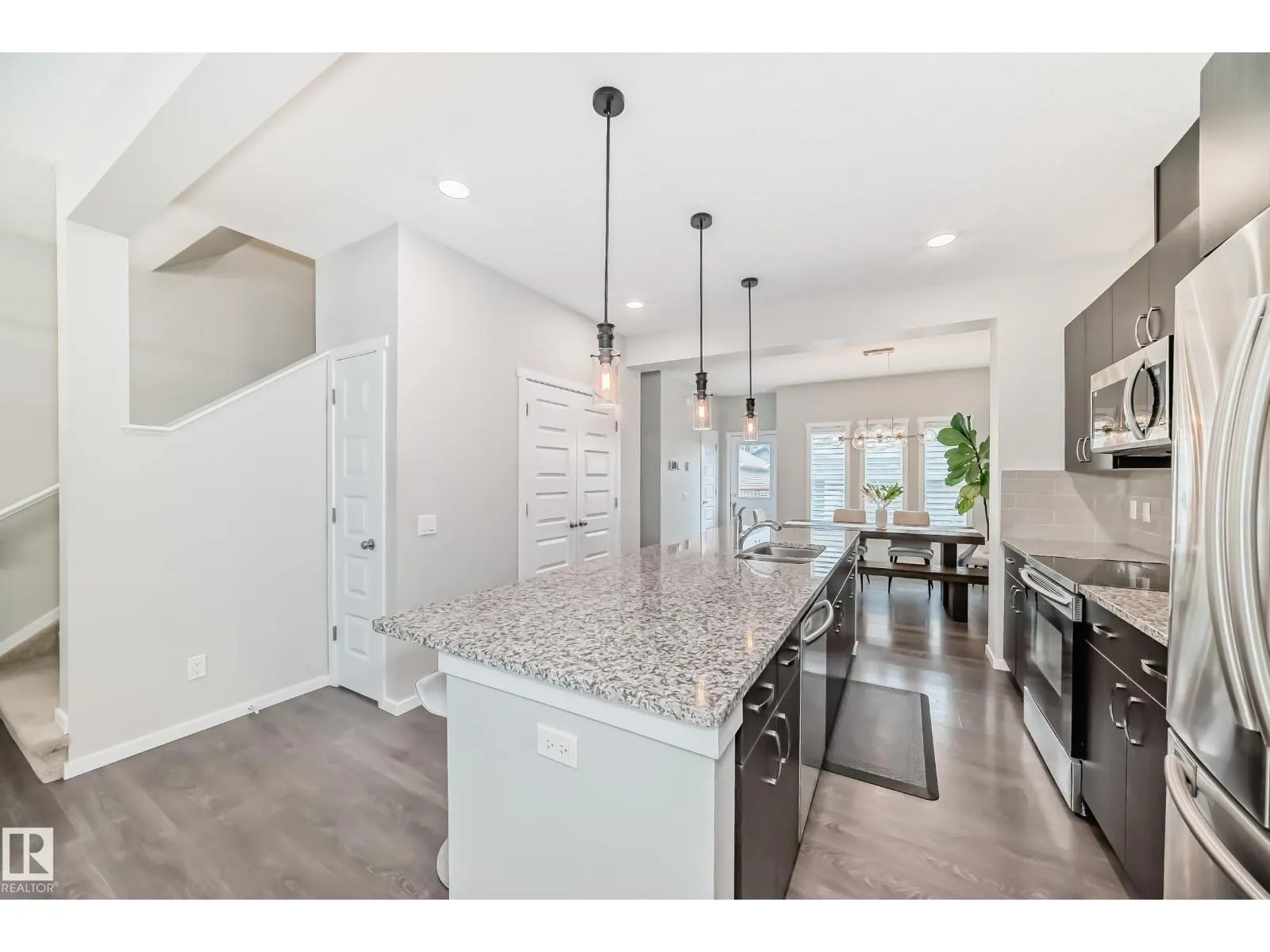 3278 CHERRY CR SW