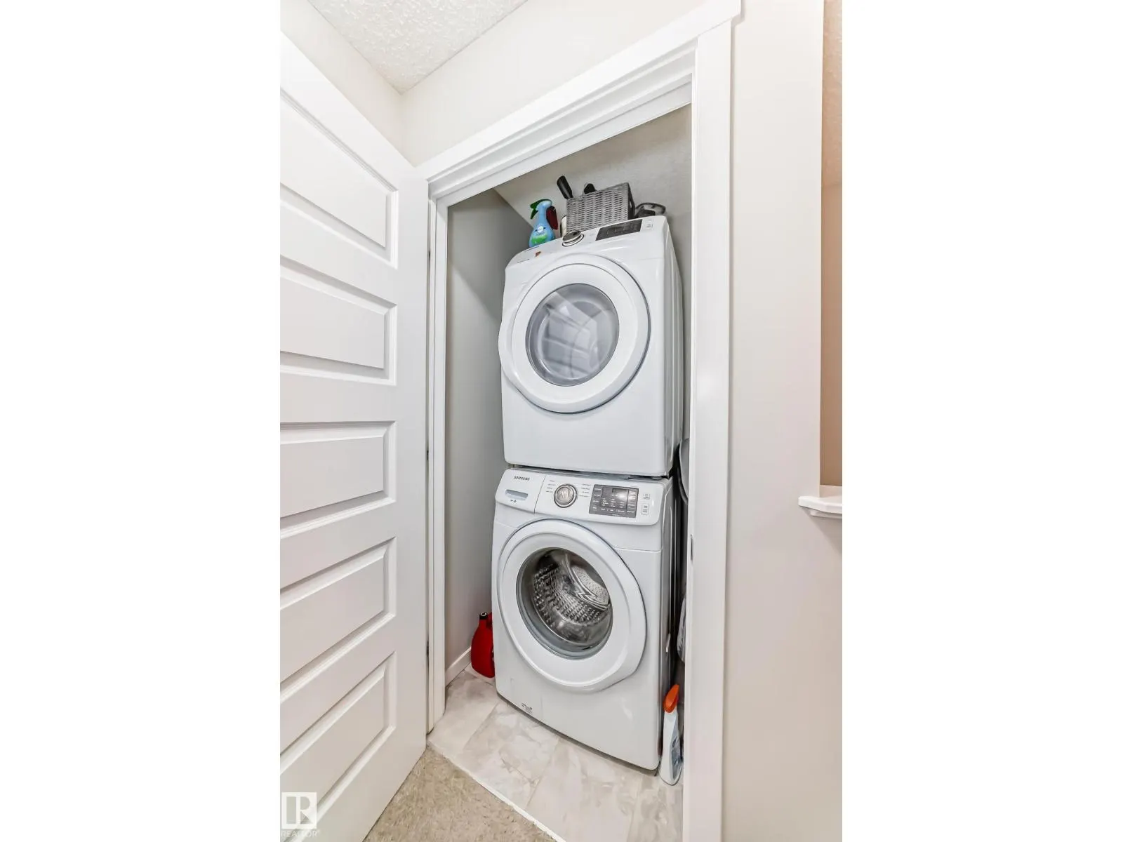 3278 CHERRY CR SW