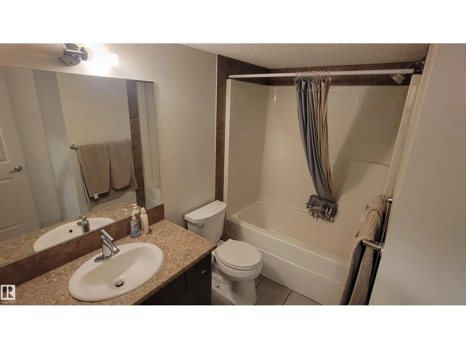 #108 103 AMBLESIDE DR SW