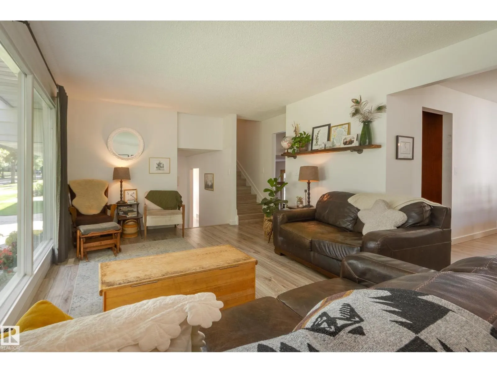 77 BEACON CR