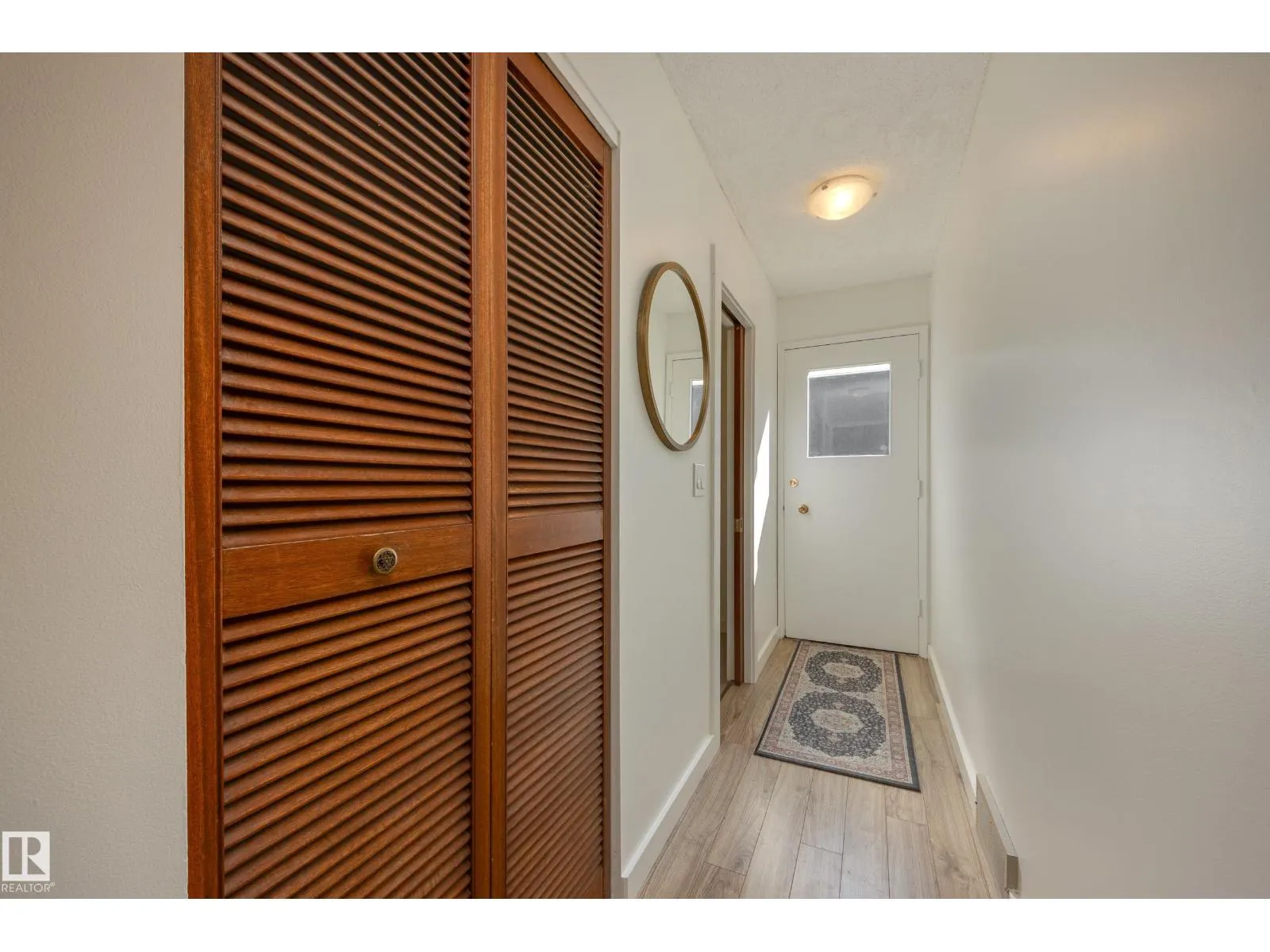 77 BEACON CR