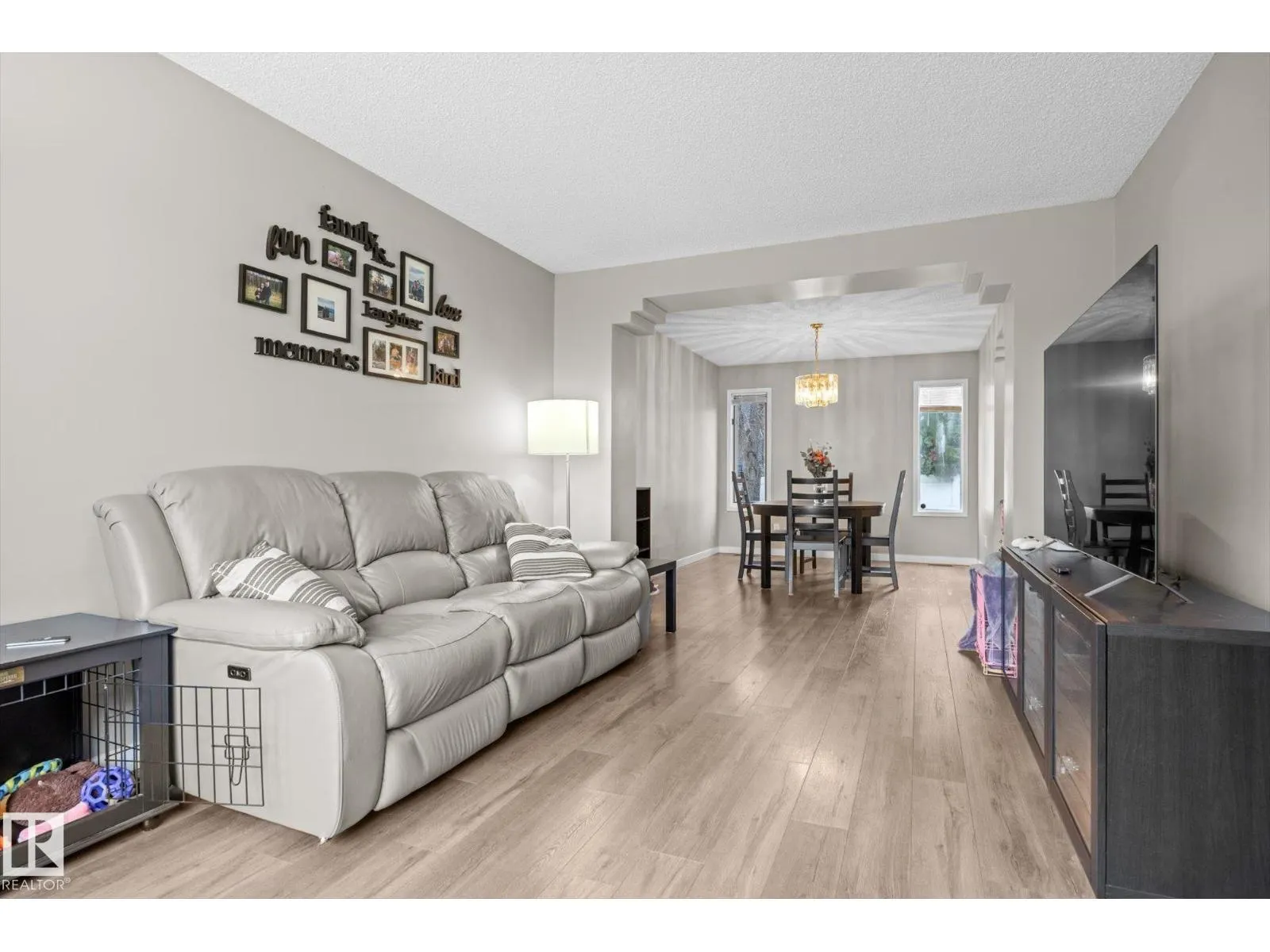6178 157A AV NW