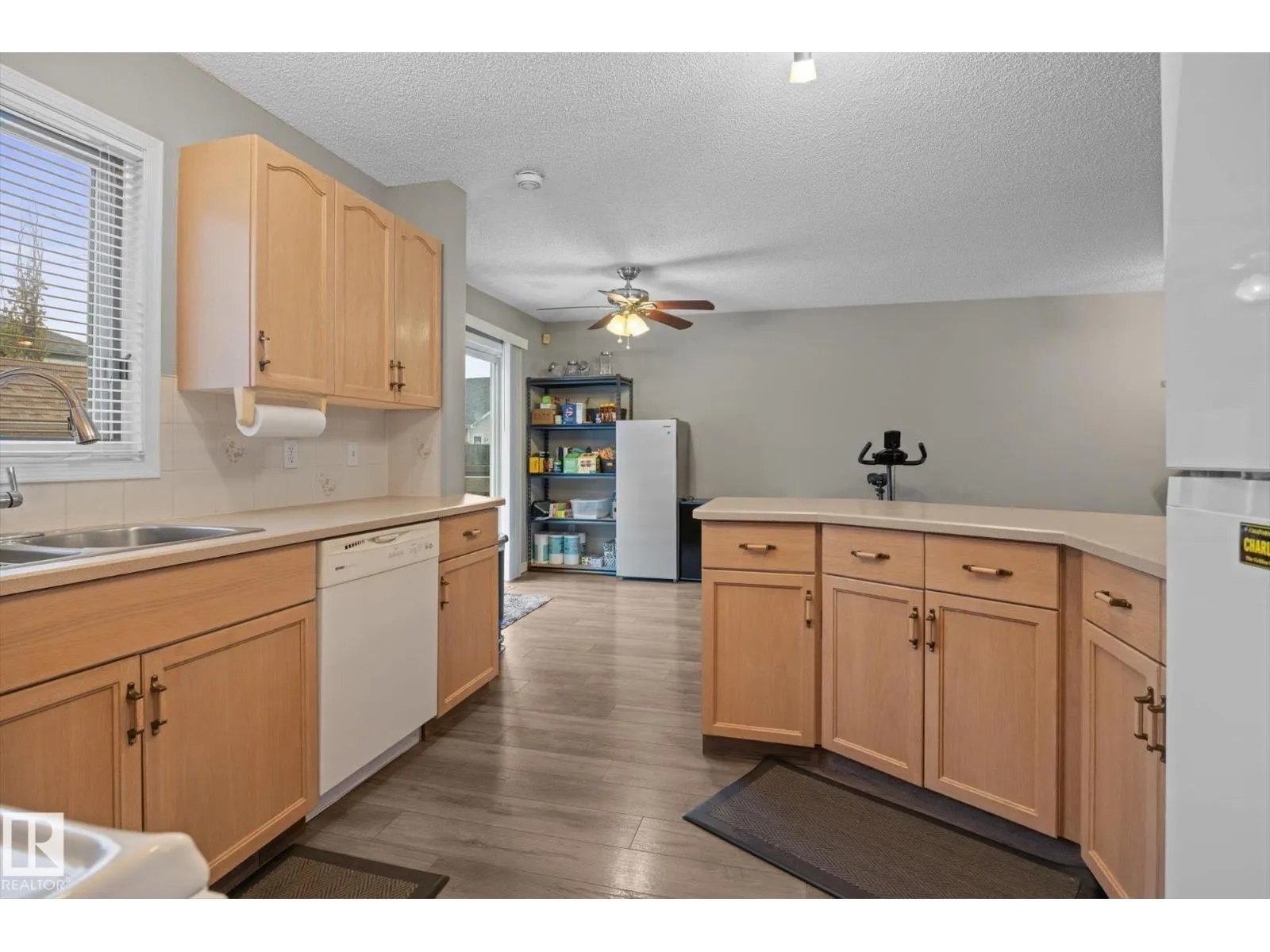6178 157A AV NW