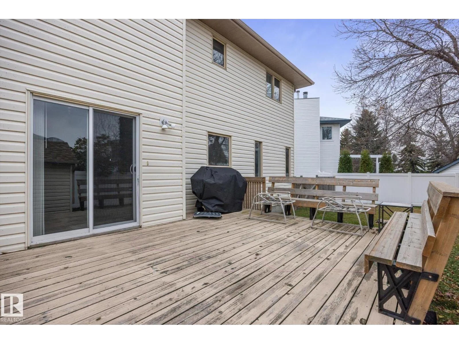 6178 157A AV NW