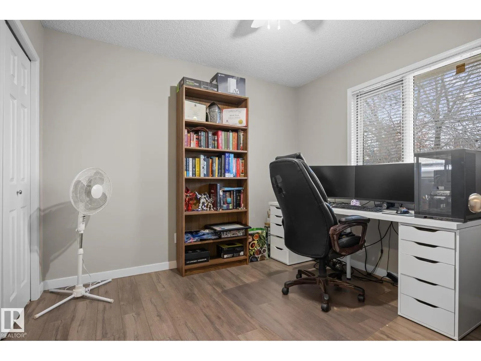 6178 157A AV NW