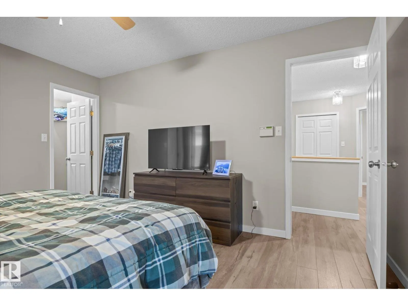 6178 157A AV NW