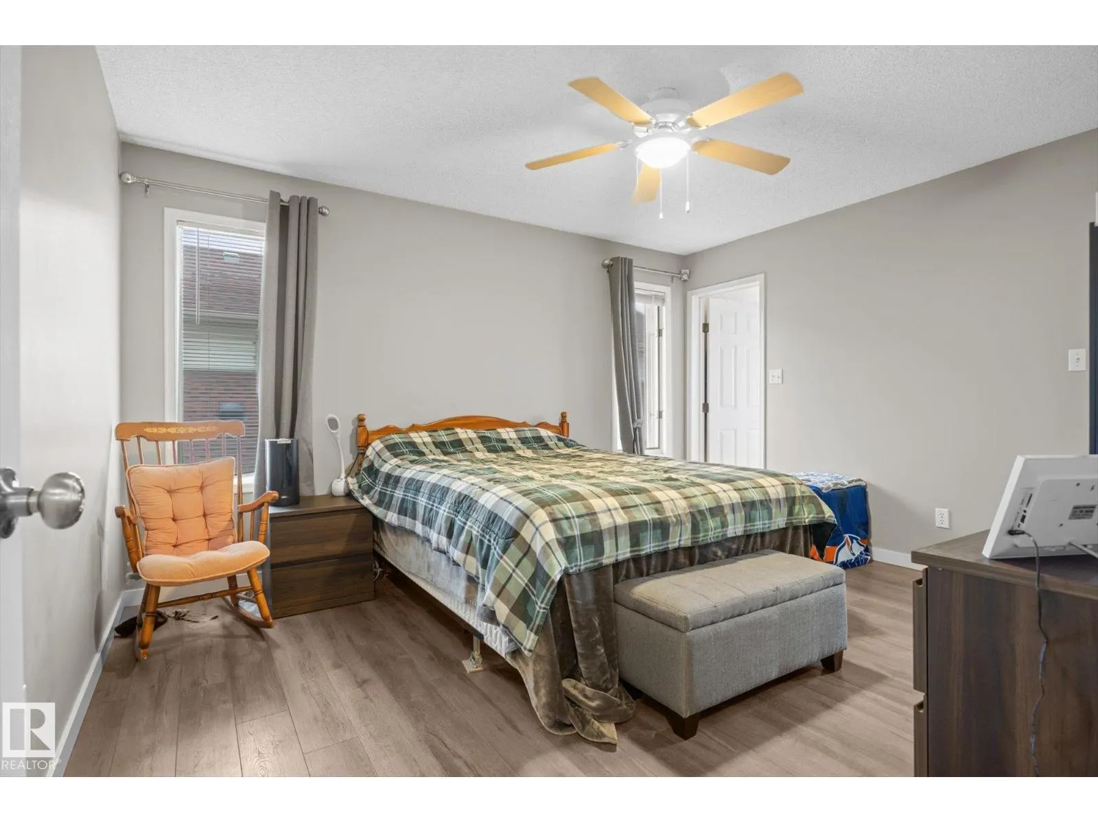 6178 157A AV NW