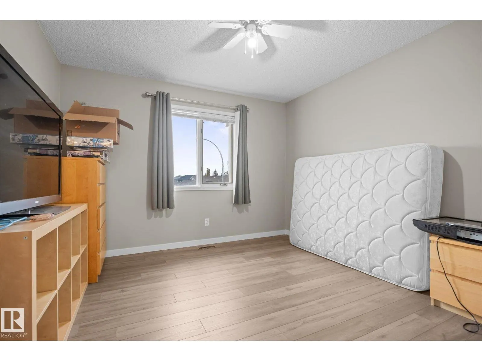 6178 157A AV NW