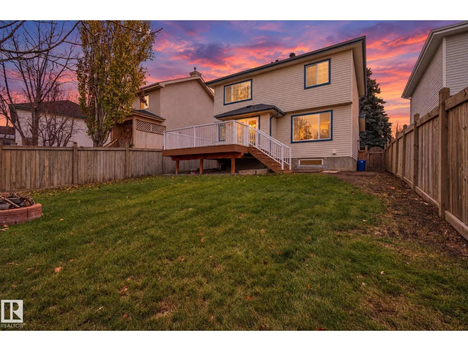 1156 118A ST NW