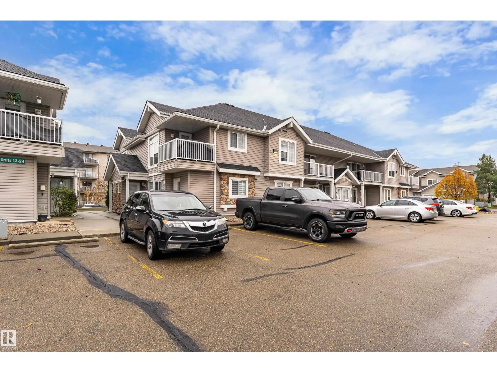 #5 150 Edwards DR SW SW