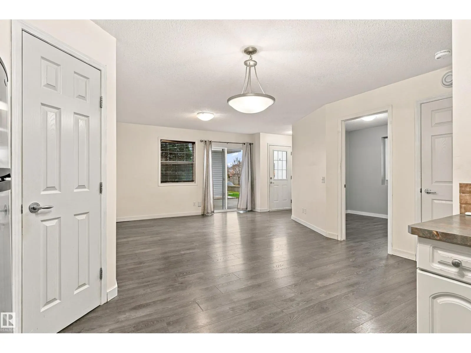 #5 150 Edwards DR SW SW