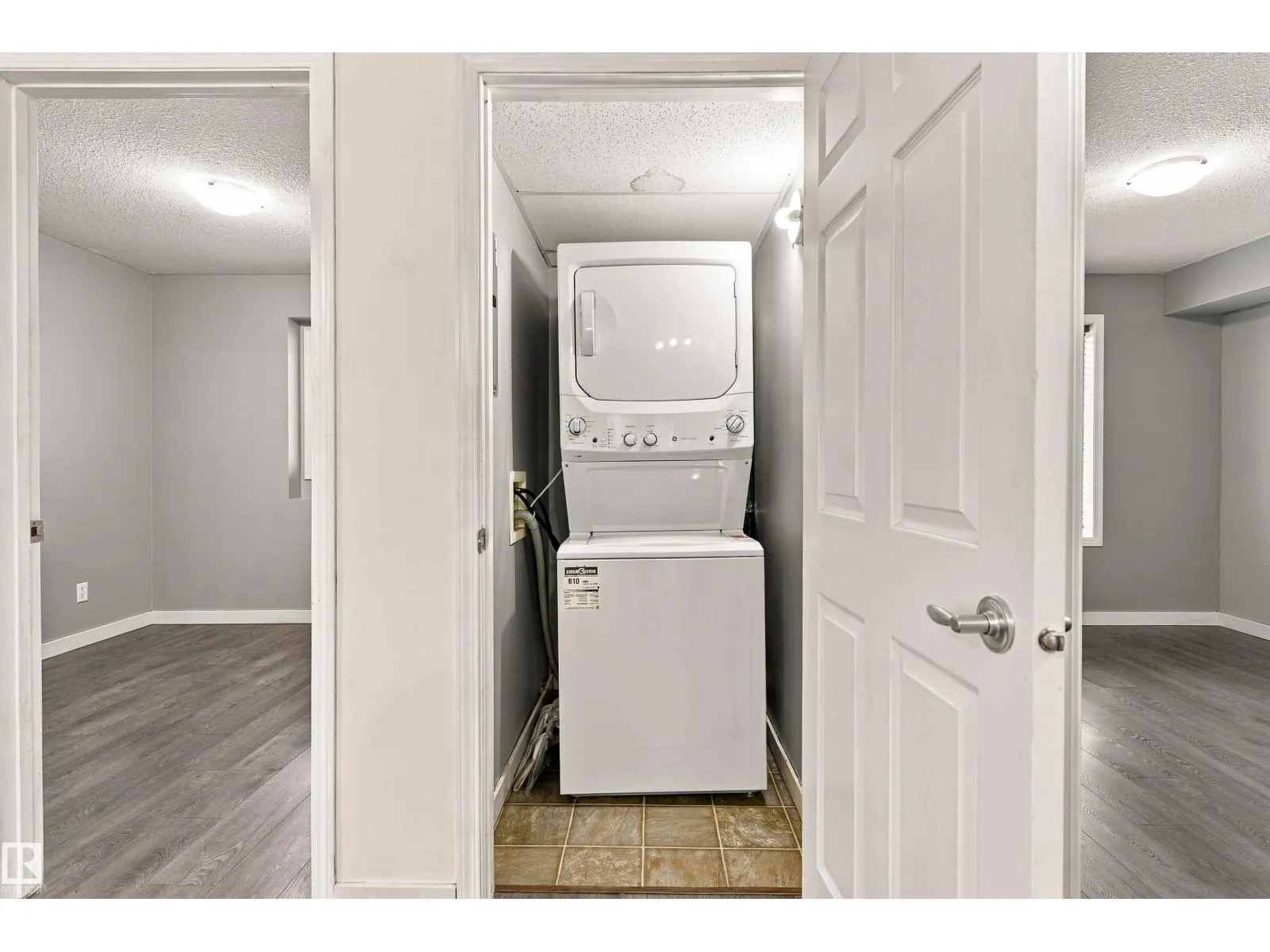 #5 150 Edwards DR SW SW