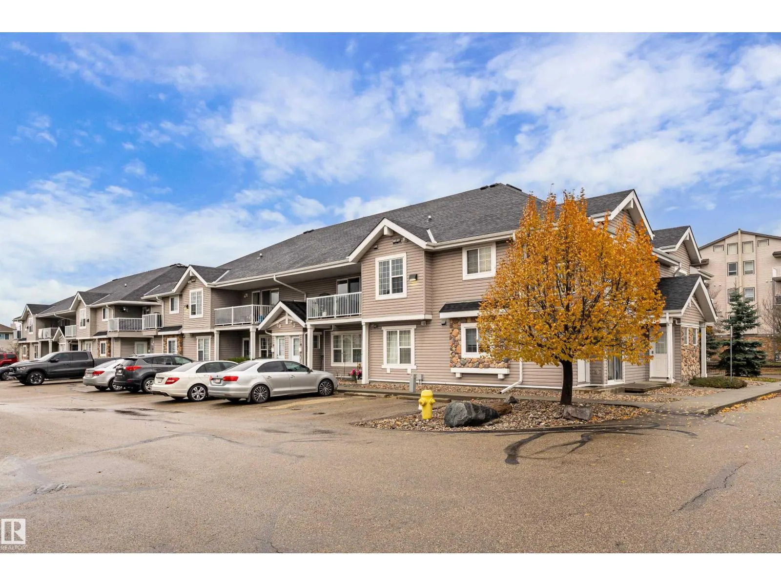 #5 150 Edwards DR SW SW