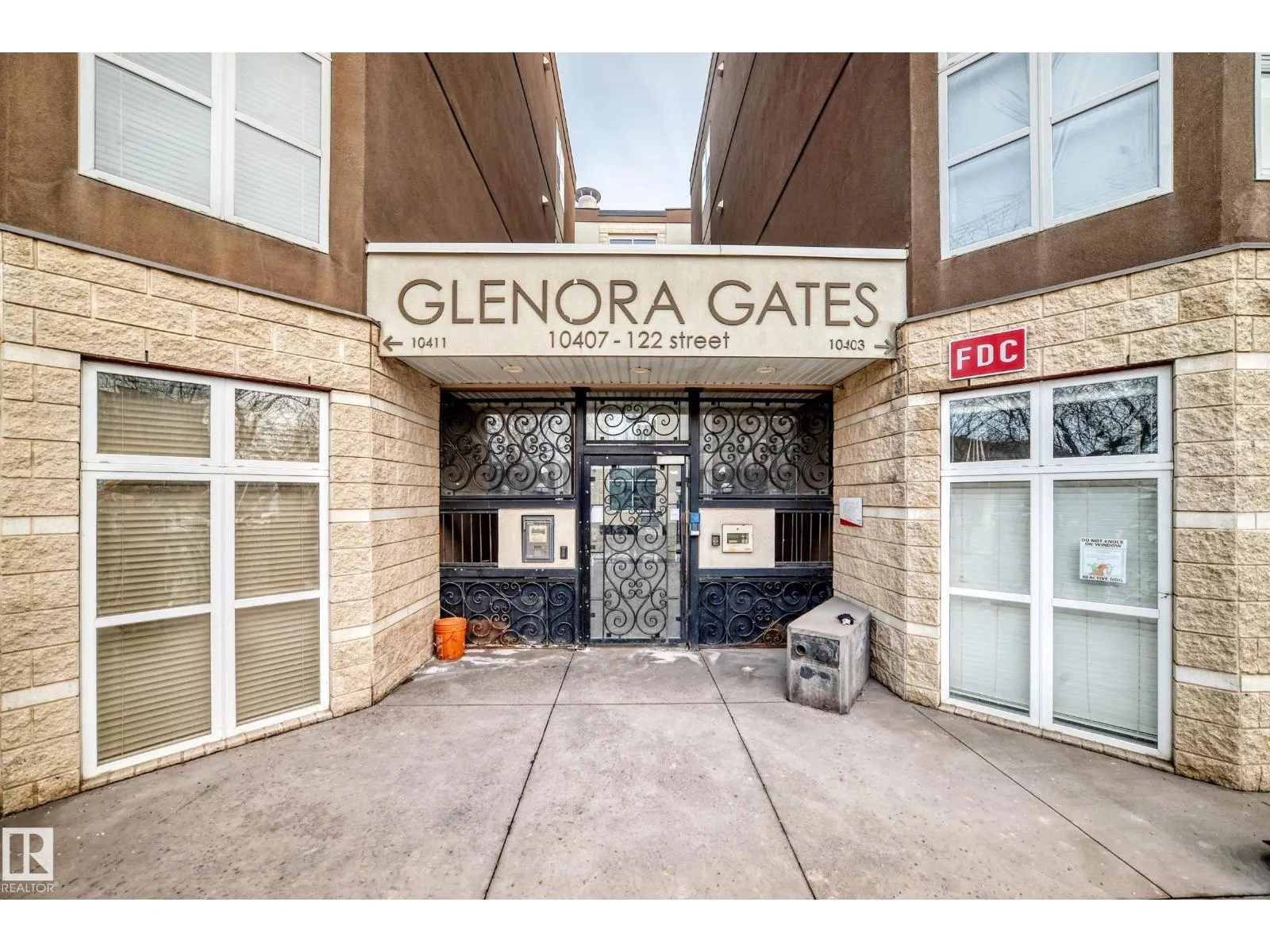 #223 10407 122 ST NW