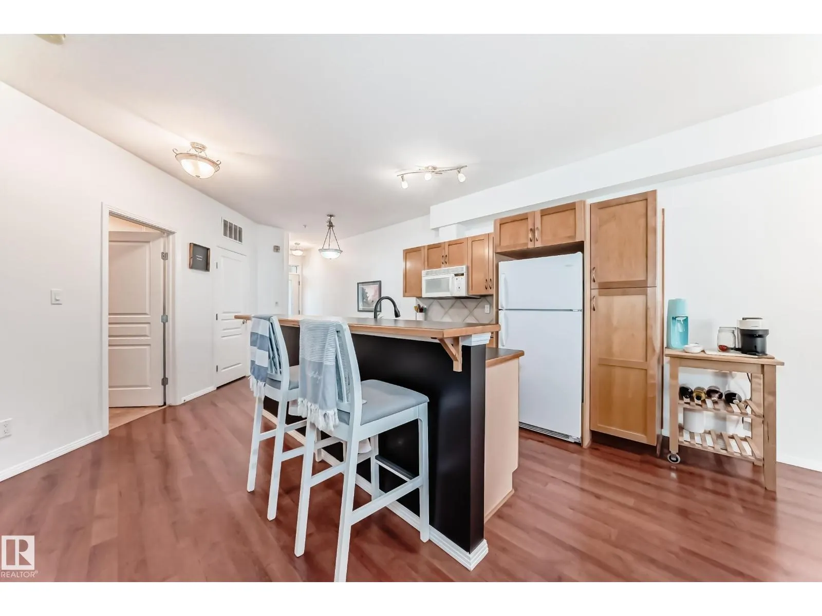 #223 10407 122 ST NW