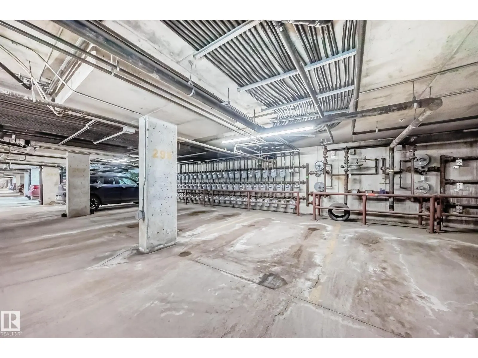 #223 10407 122 ST NW