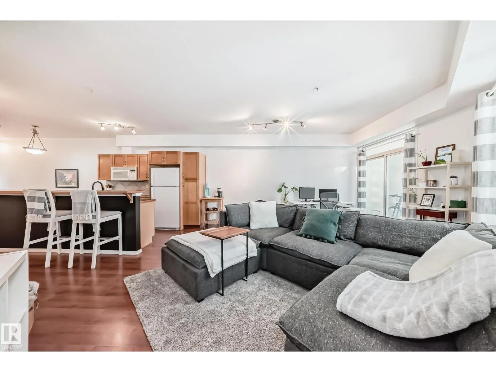 #223 10407 122 ST NW