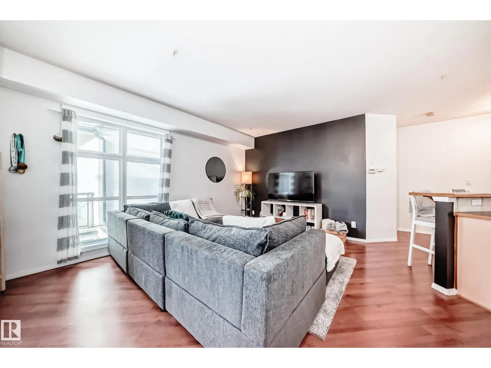 #223 10407 122 ST NW