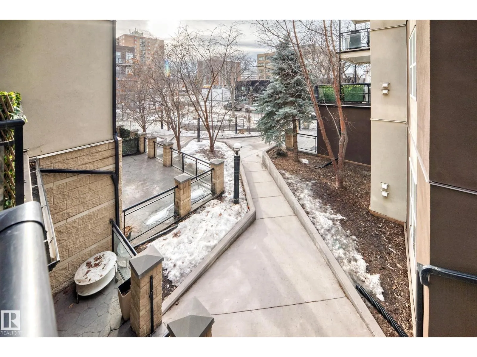 #223 10407 122 ST NW