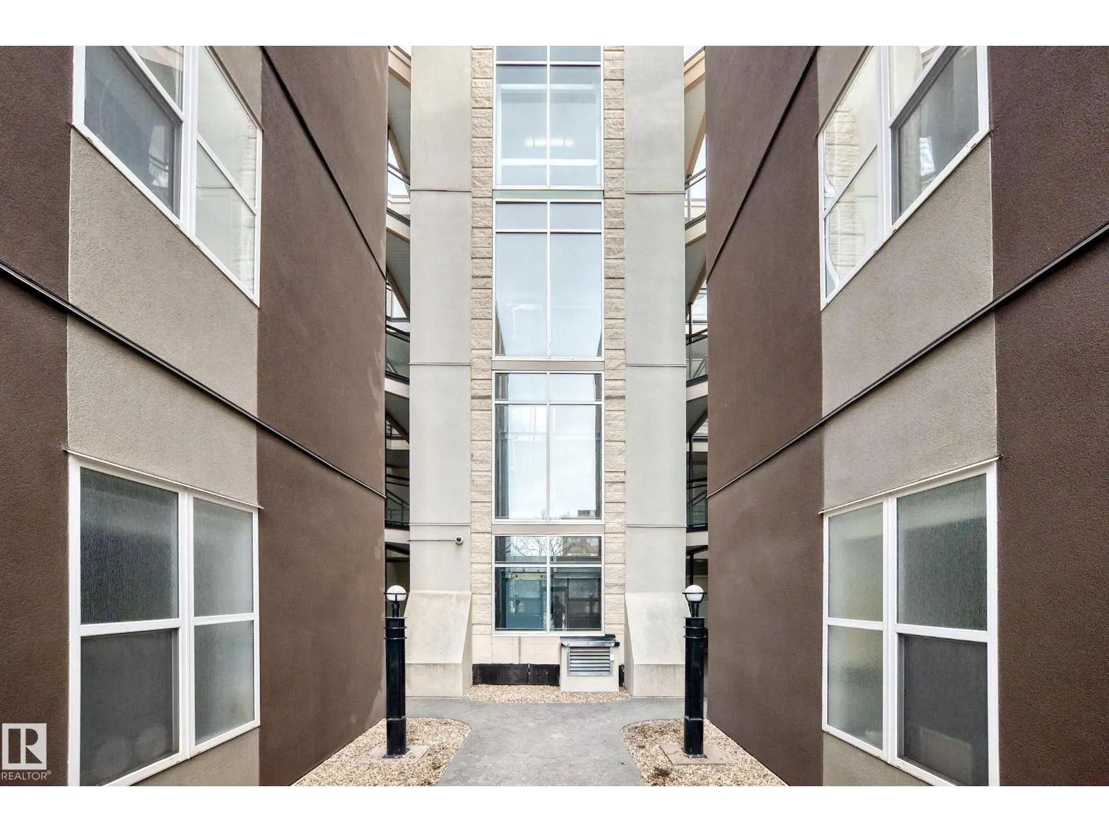 #223 10407 122 ST NW