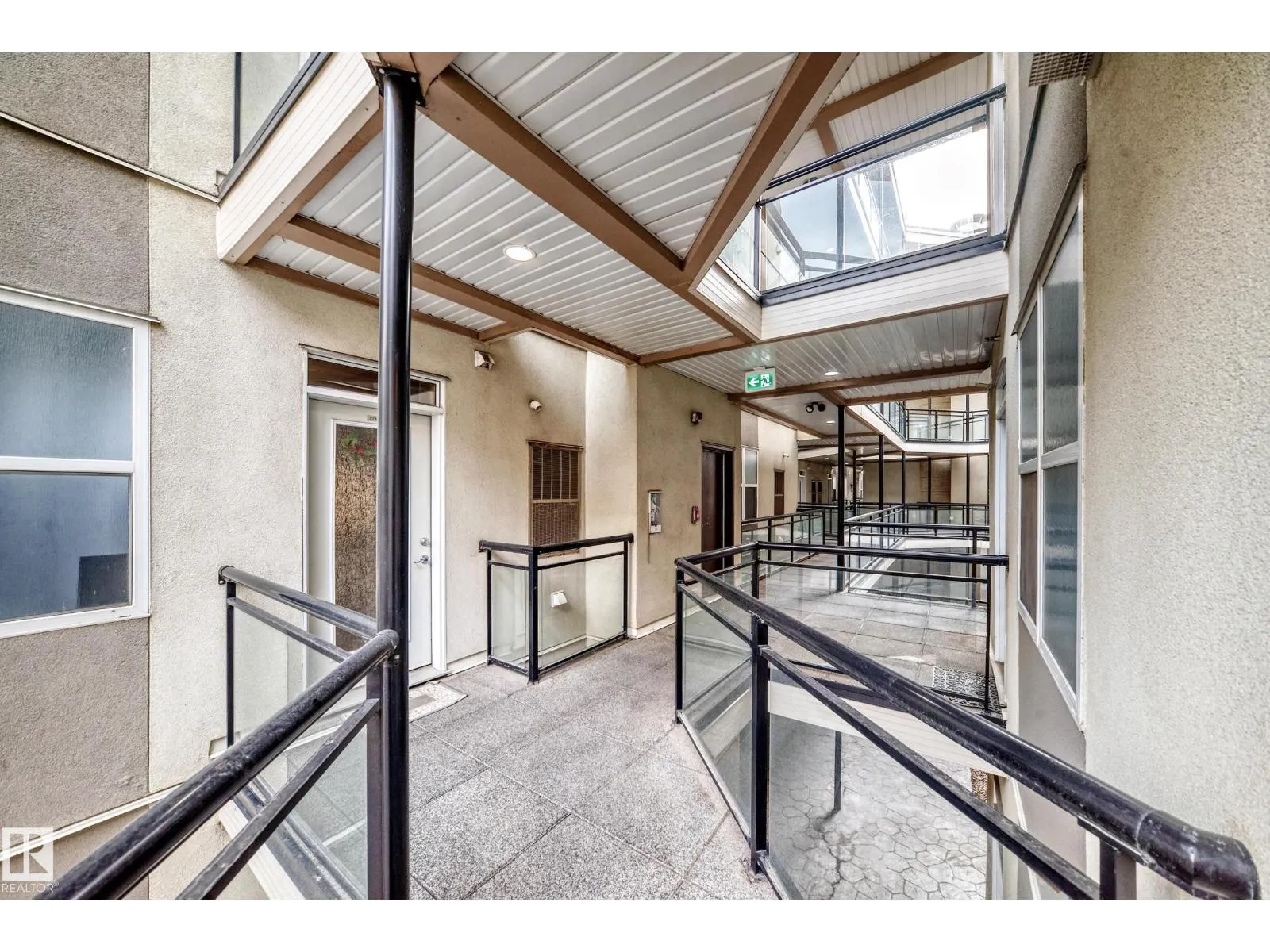 #223 10407 122 ST NW