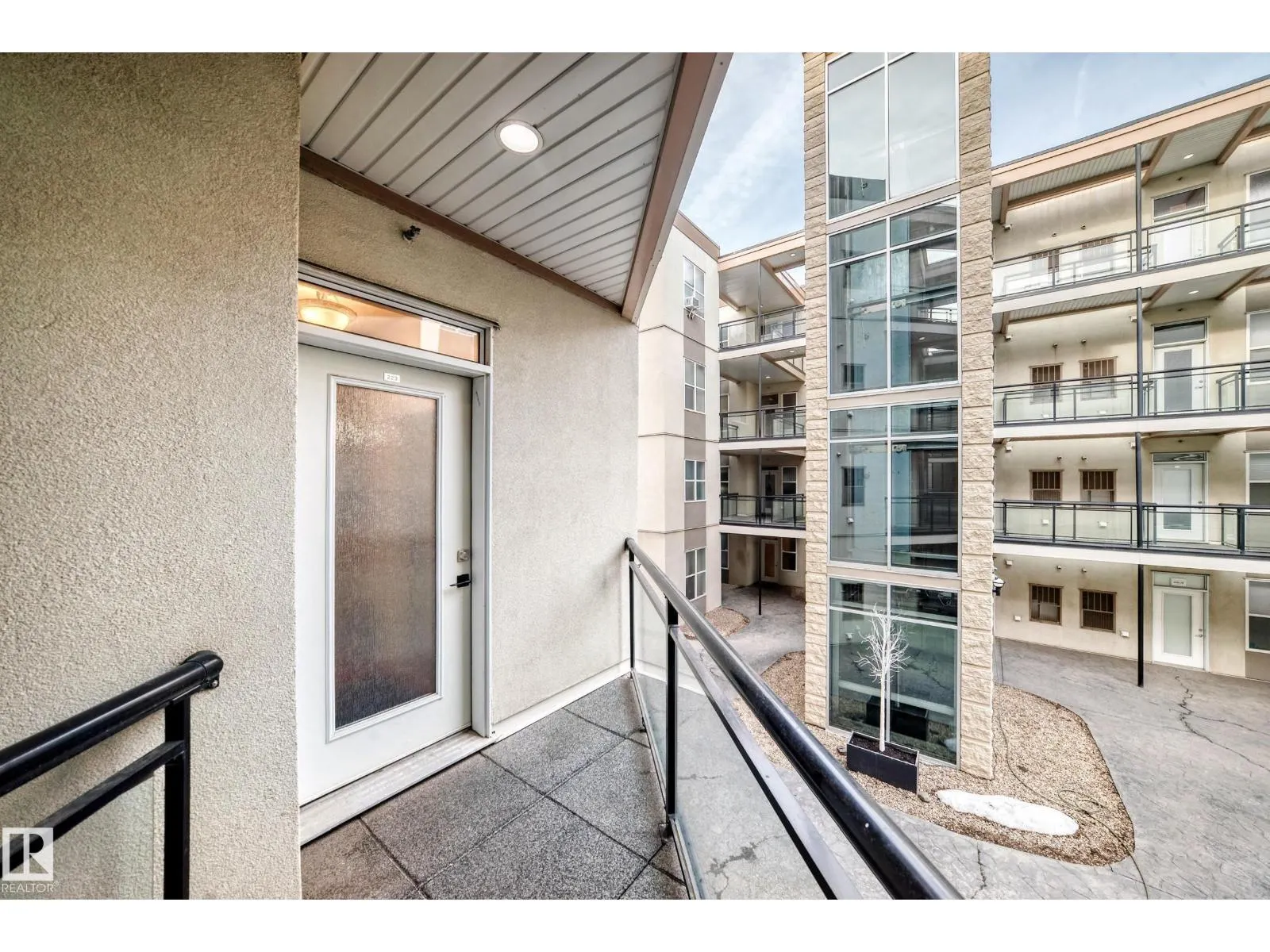 #223 10407 122 ST NW