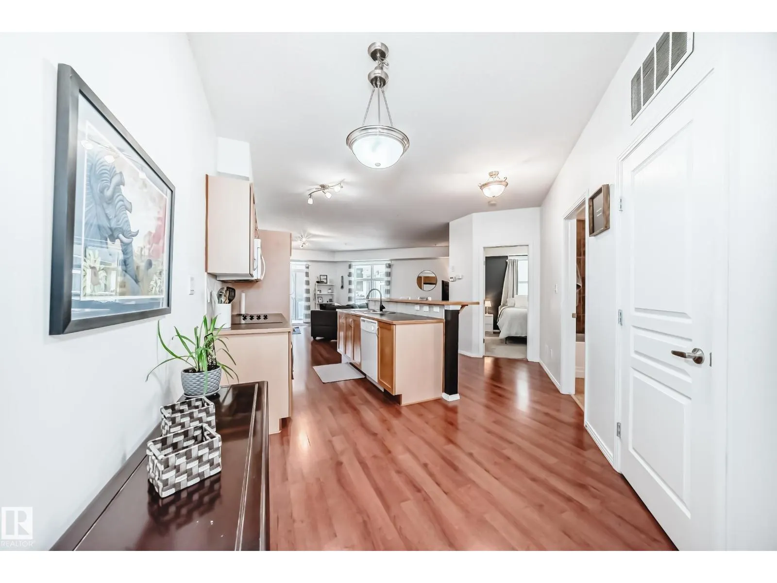#223 10407 122 ST NW