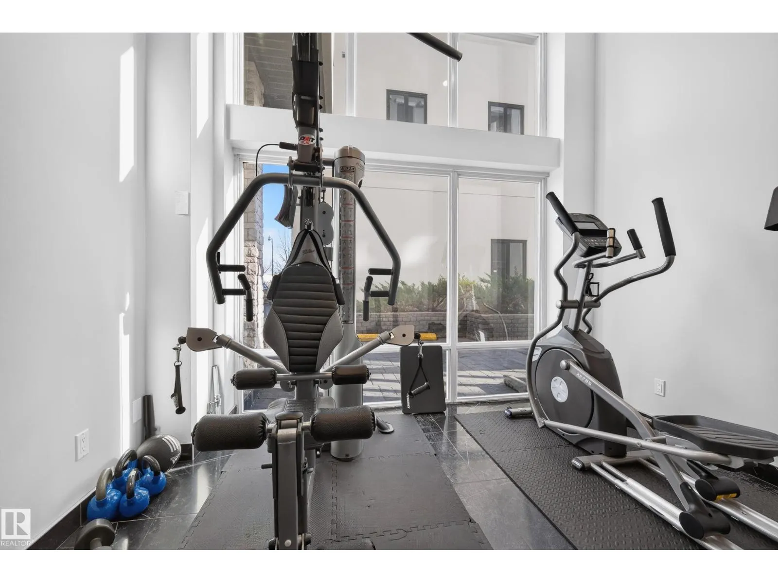 #403 1350 WINDERMERE WY SW