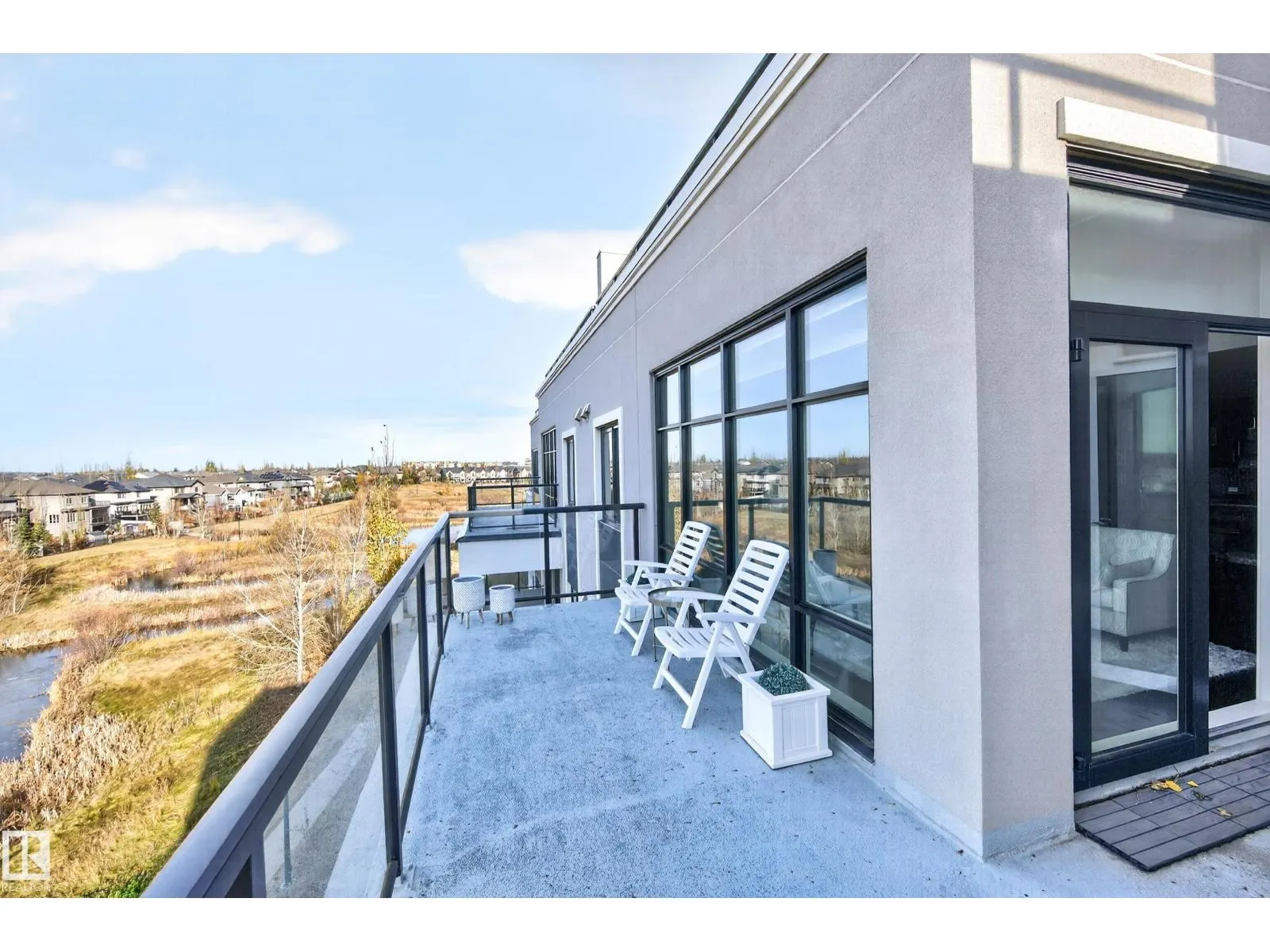 #403 1350 WINDERMERE WY SW