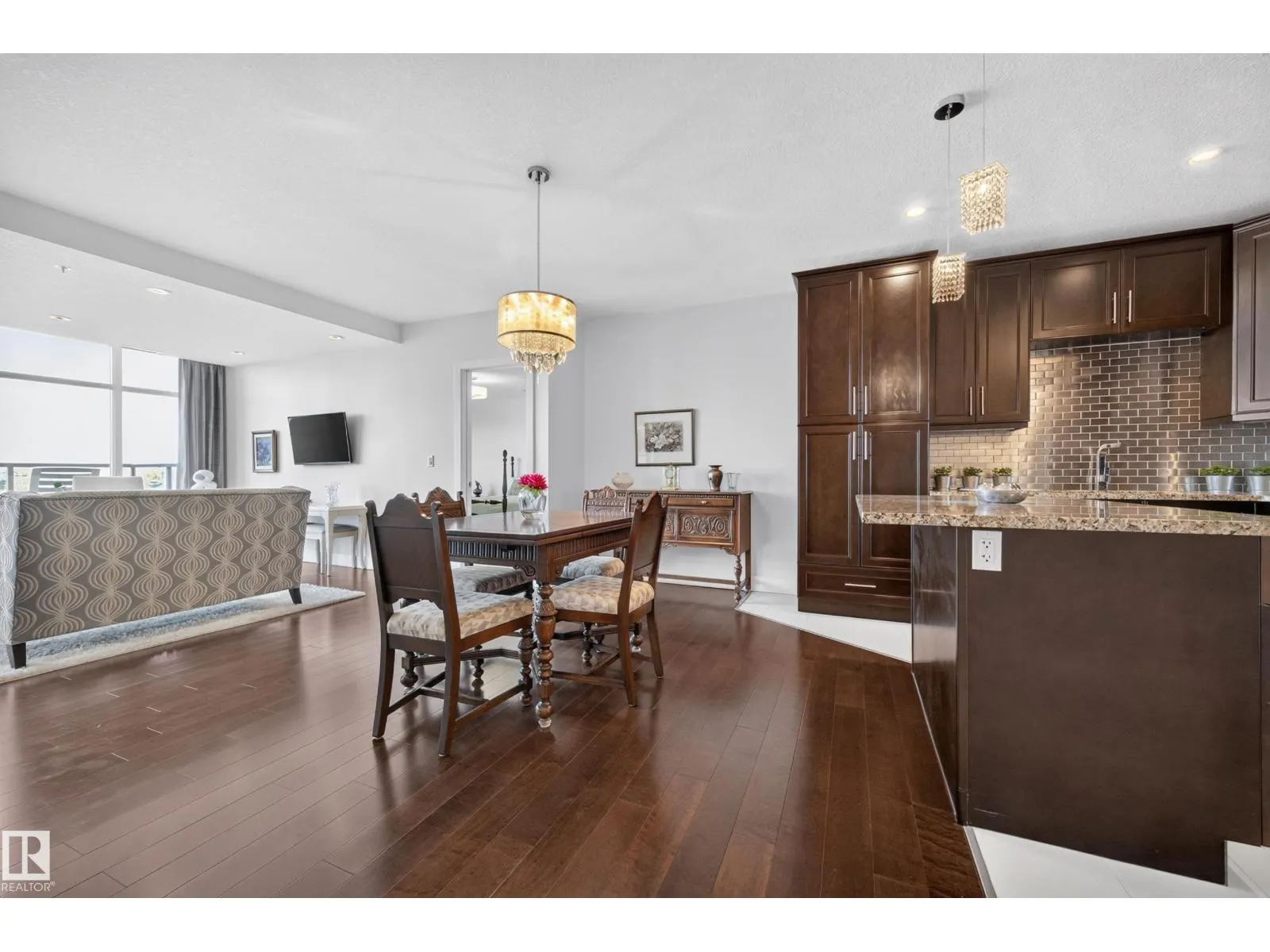 #403 1350 WINDERMERE WY SW