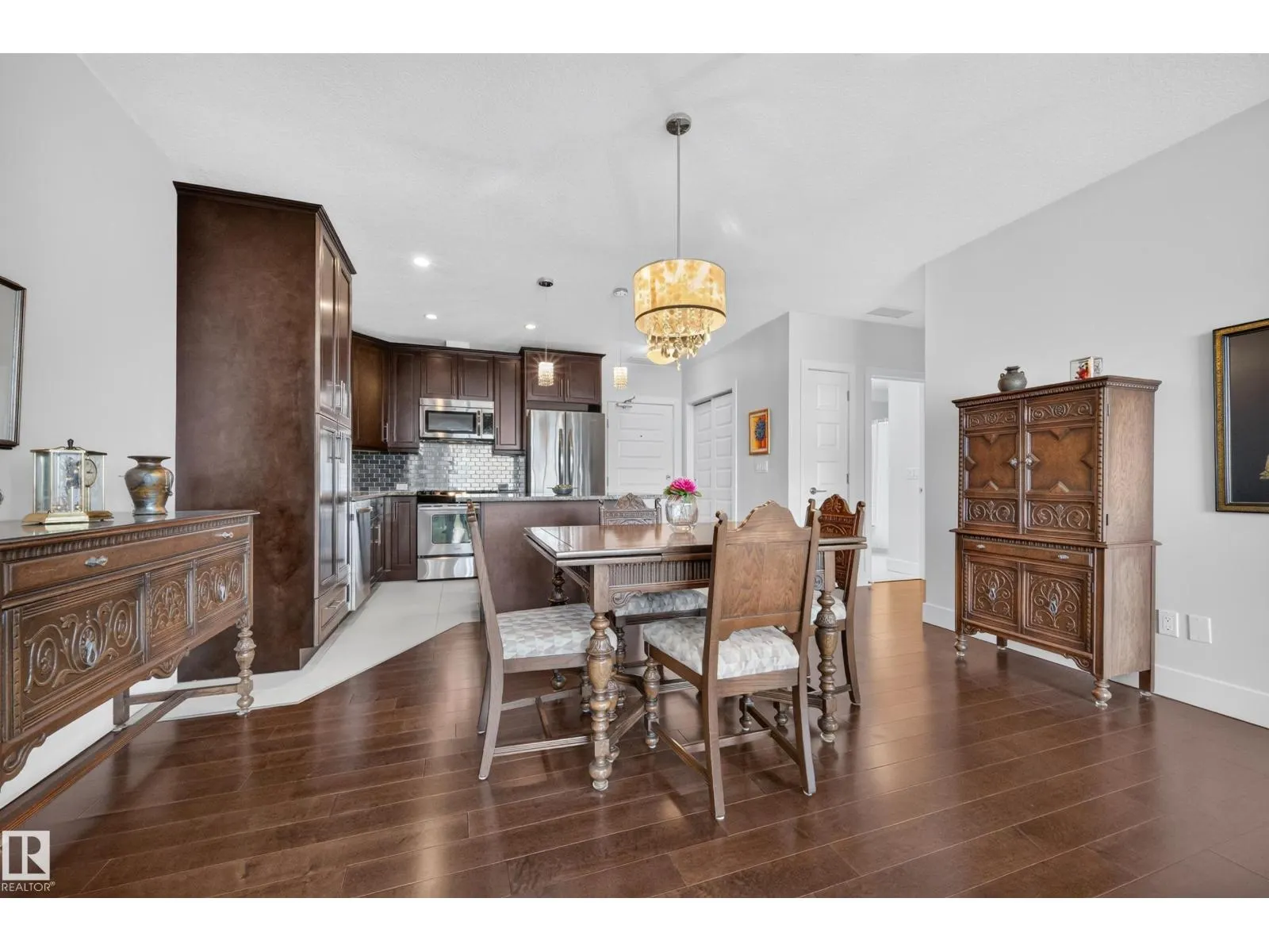 #403 1350 WINDERMERE WY SW