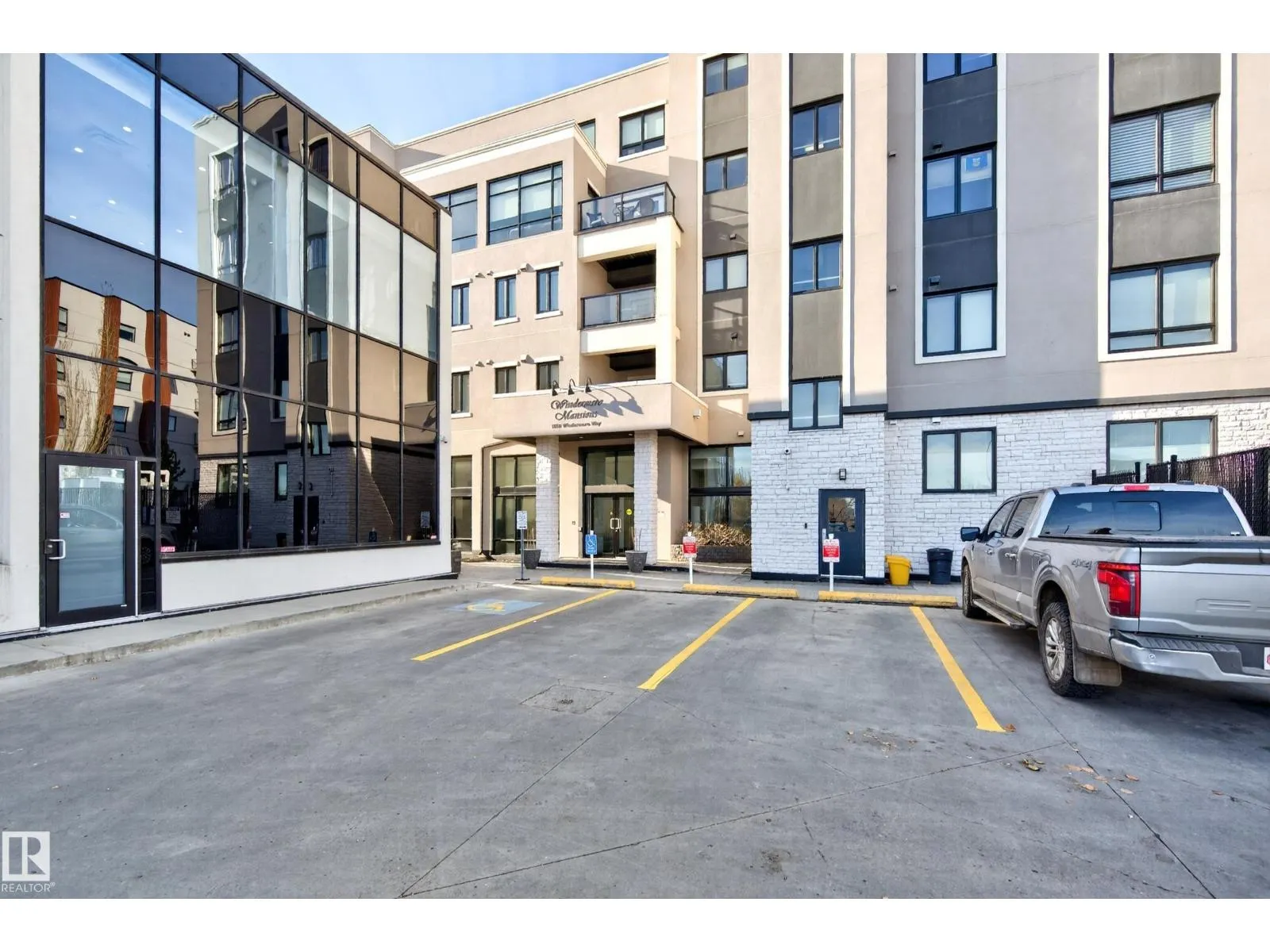#403 1350 WINDERMERE WY SW