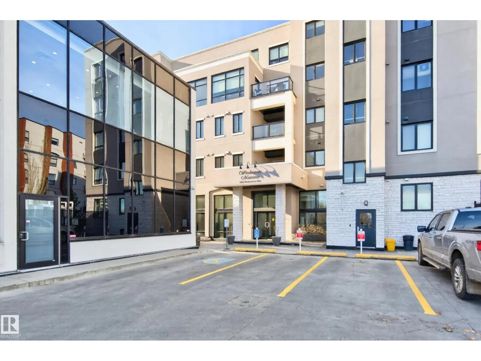 #403 1350 WINDERMERE WY SW
