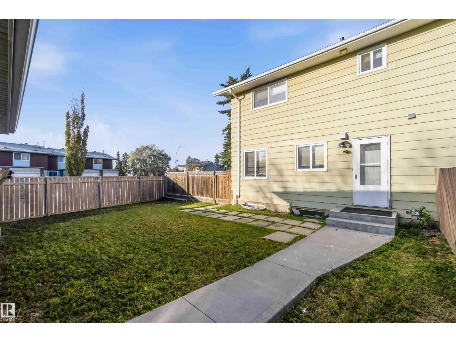 7703 176 ST NW